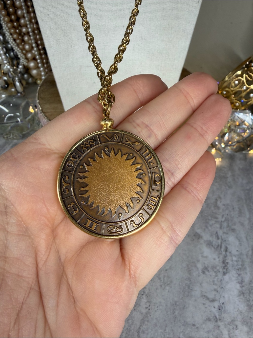 Vintage Cancer Zodiac Pendant Necklace Astrology Horoscope Jewelry Double Sided - Picture 4 of 5